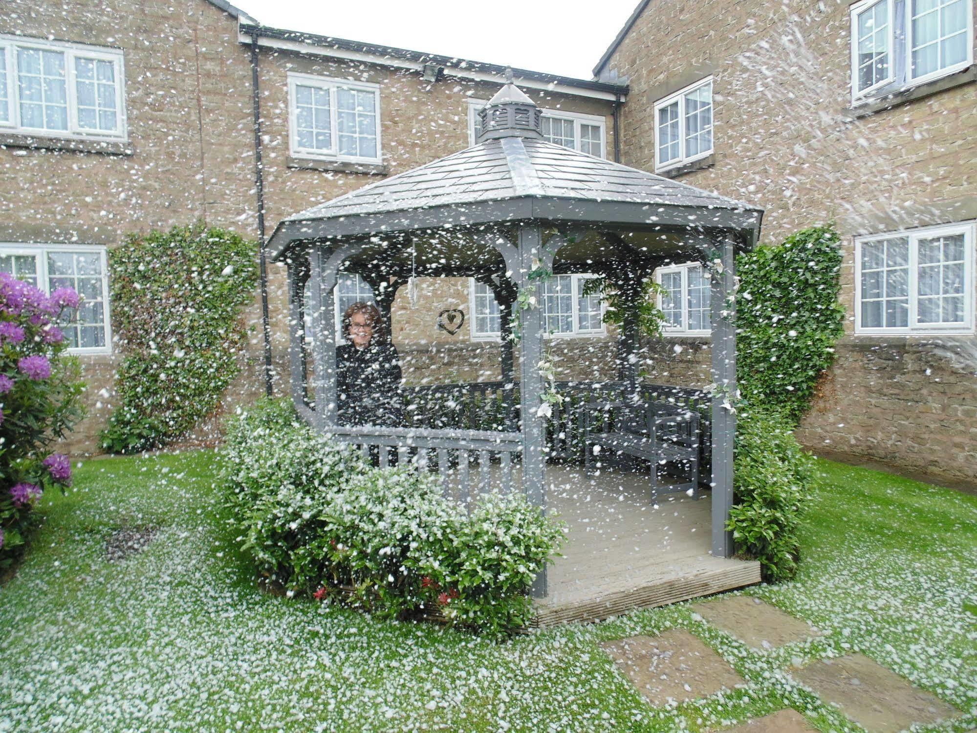 Best Western Plus Lancashire Manor Hotel Skelmersdale Exterior foto